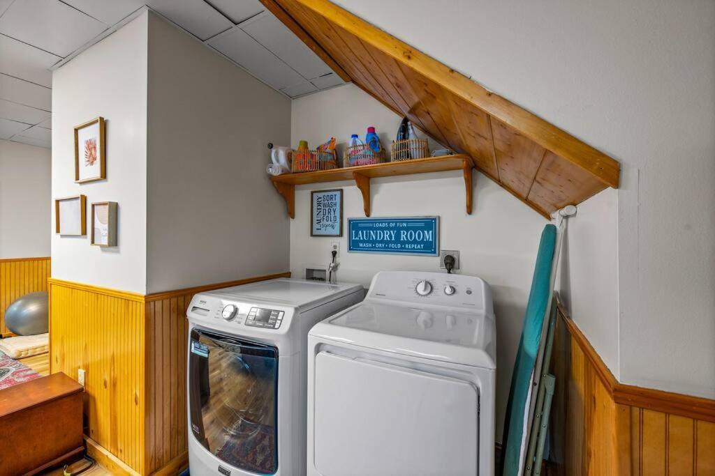 Log Cabin, Hot Tub, Fireplace, Pool Table & Views! 세비어빌 외부 사진