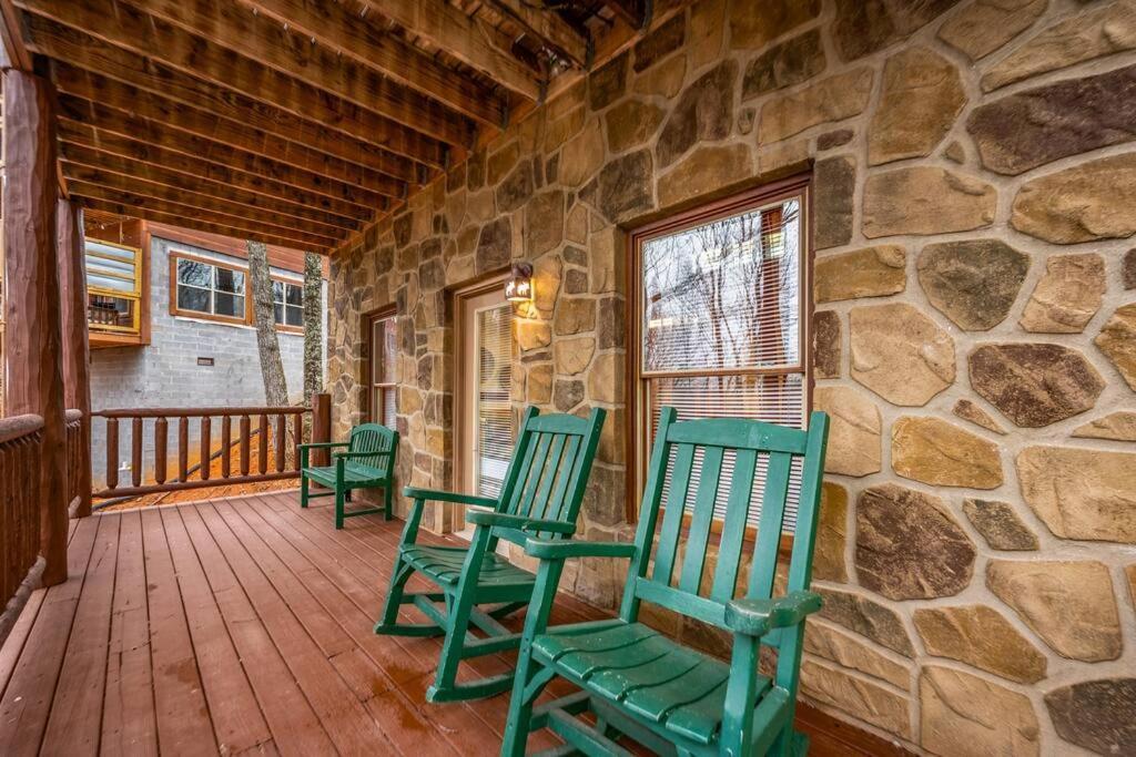 Log Cabin, Hot Tub, Fireplace, Pool Table & Views! 세비어빌 외부 사진