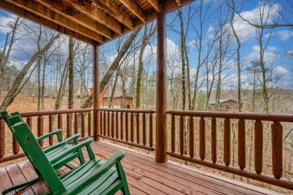 Log Cabin, Hot Tub, Fireplace, Pool Table & Views! 세비어빌 외부 사진